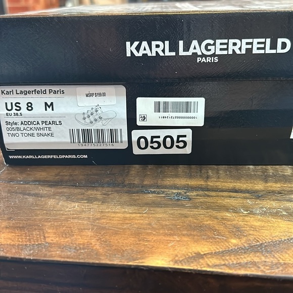 Karl lagerfeld Paris Africa Pearls black white 2 tone snake size 8 - Picture 11 of 11